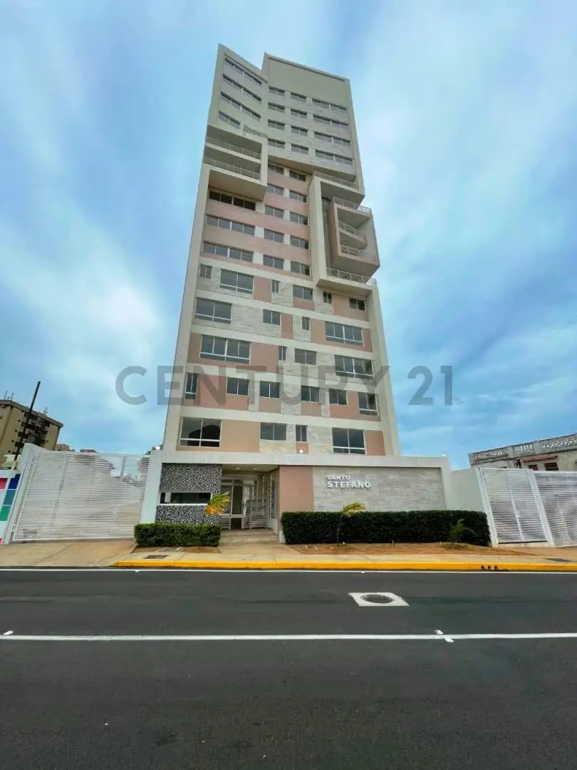 C21 VENDE APARTAMENTO SANTO STEFANO EN GRIS