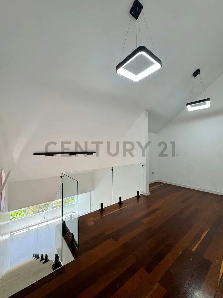 En Venta PH en La Alameda - 7