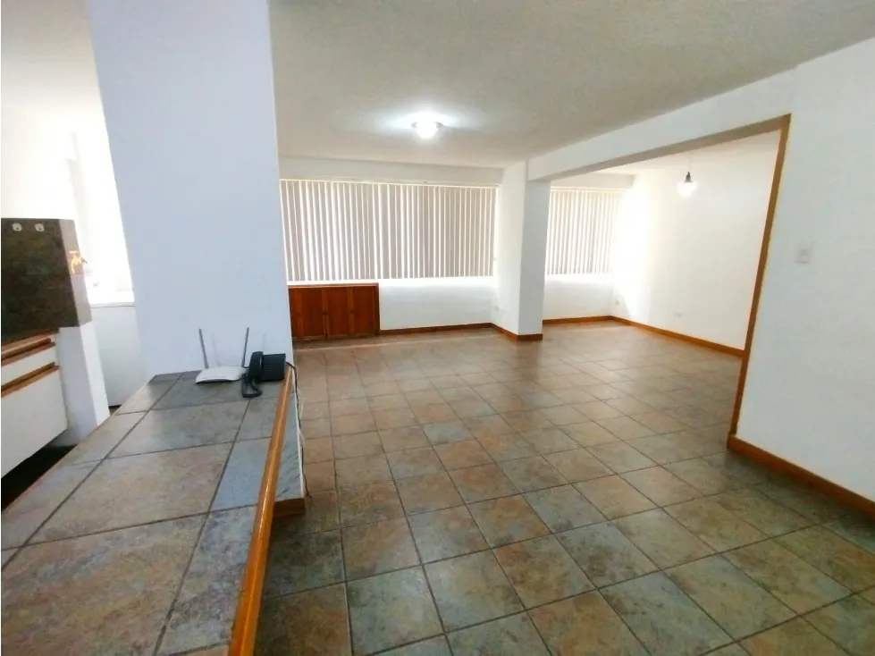 Alquilo apartamento 90m2 Los Palos Grandes 5612 - 3