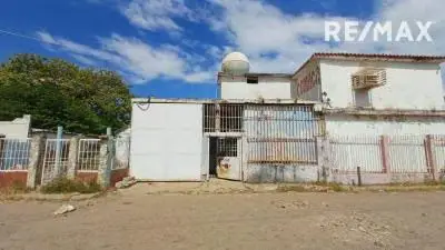 Deposito en venta Maracaibo centro