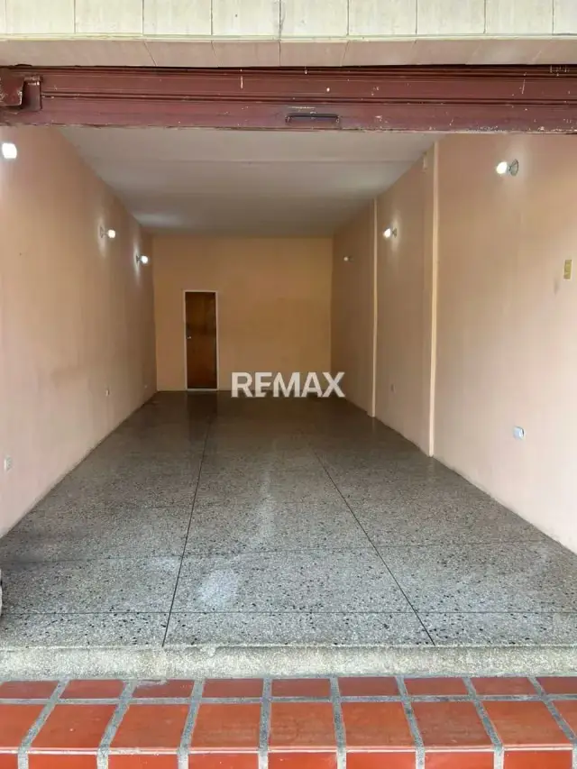 LOCAL COMERCIAL EN VENTA