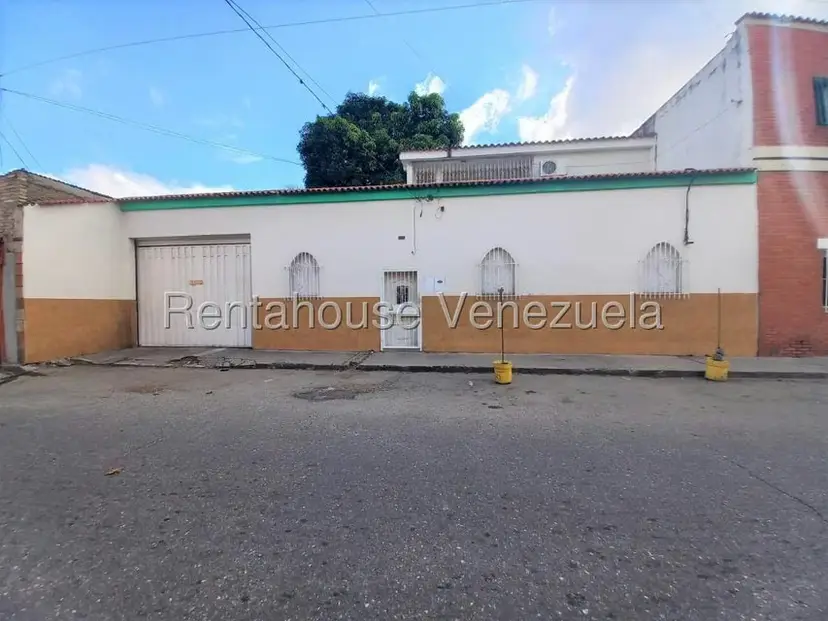 Casa (Duplex) en Venta en Centro, Lara
