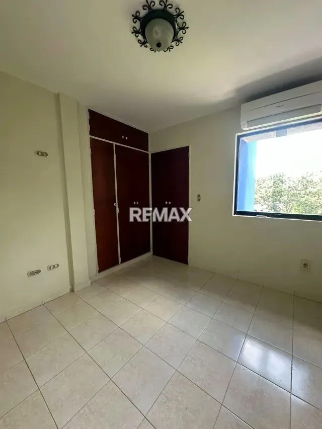 EN VENTA APARTAMENTO EN RES. AGUA MIEL URB LA TRIGALEÑA ALTA - 12