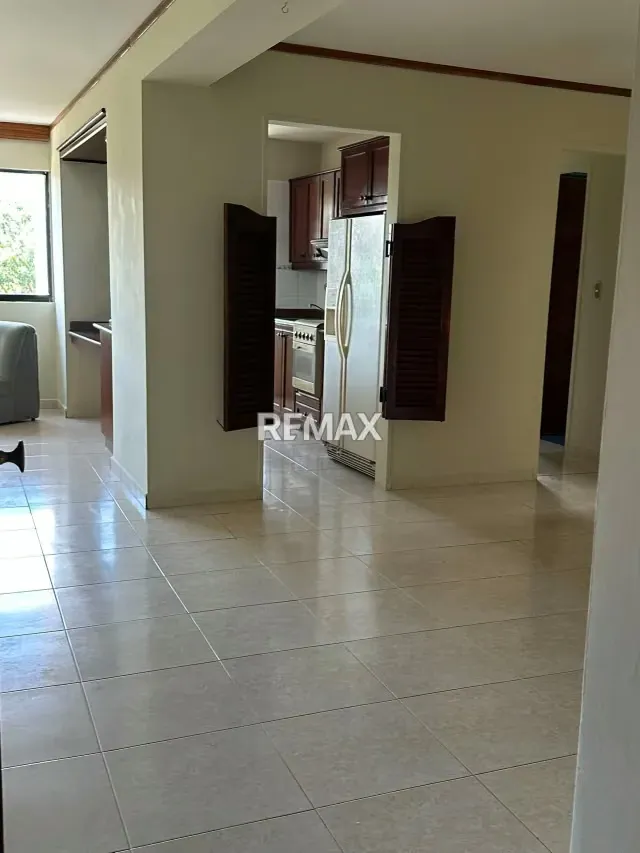 EN VENTA APARTAMENTO EN RES. AGUA MIEL URB LA TRIGALEÑA ALTA - 5