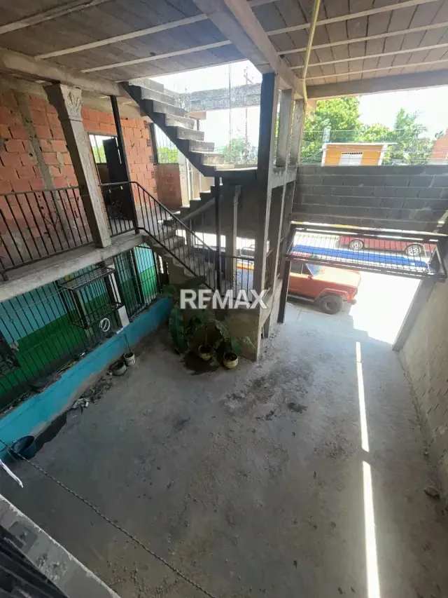 En Venta Edificio Residencial y Comercial en la zona Norte, Sector Sabana Grande - 18