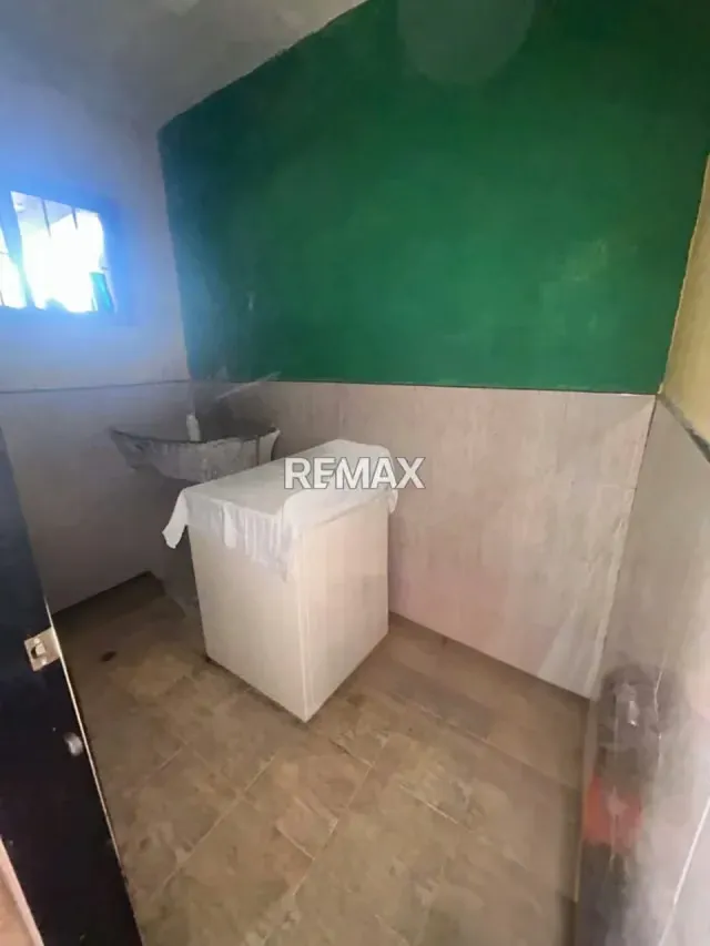 En Venta Edificio Residencial y Comercial en la zona Norte, Sector Sabana Grande - 5
