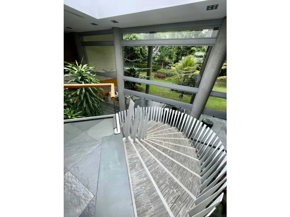 Se vende casa 2400m2 Country Club 4740 - 14