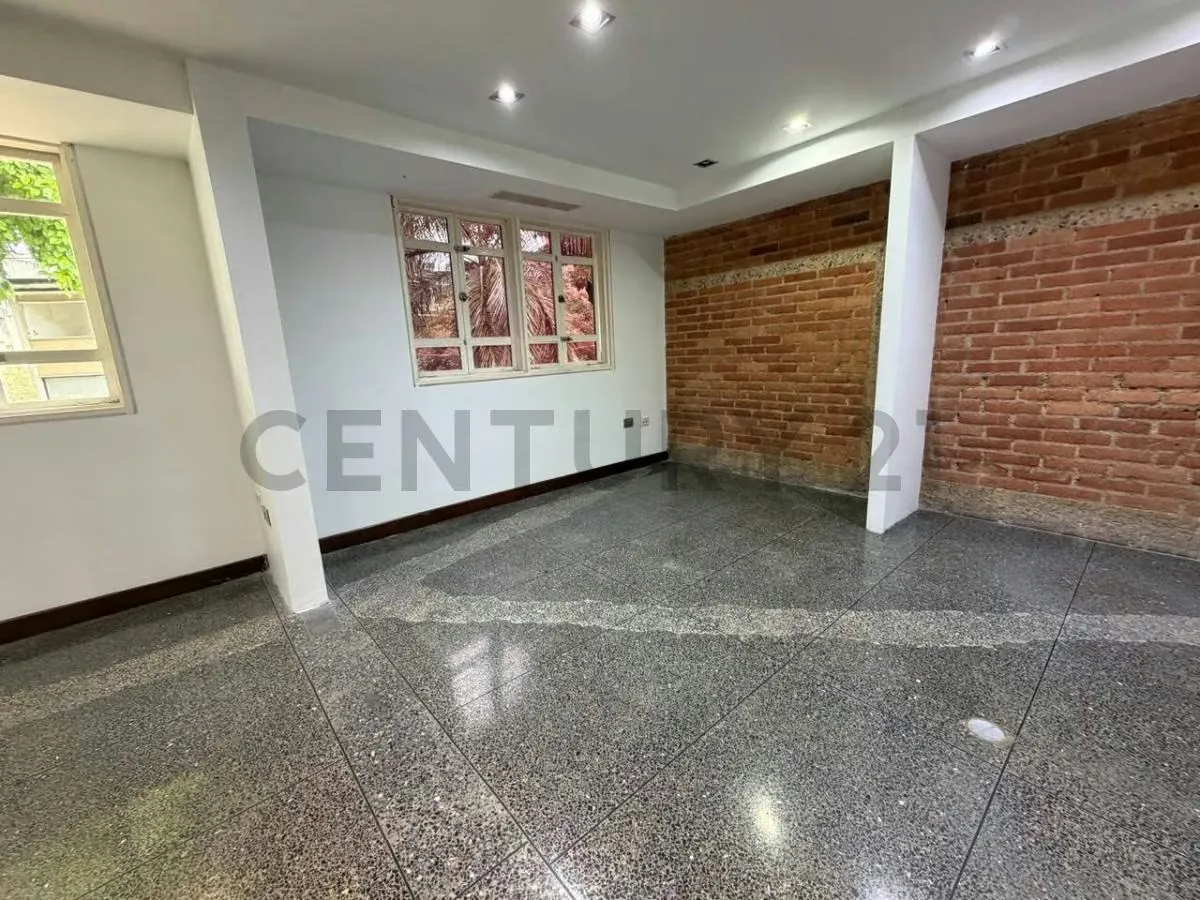 Extraordinaria Oficina en Alquiler en Las Mercedes, Baruta - 8