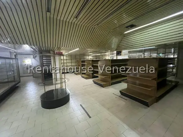 Local Comercial en Venta en Montalban I, Distrito Metropolitano - 8