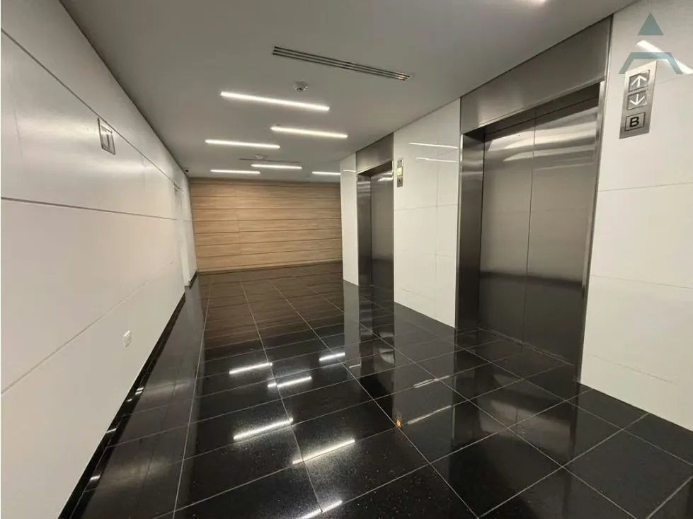 Se vende Oficina 245m² + 281m² Terraza Las Mercedes - 7