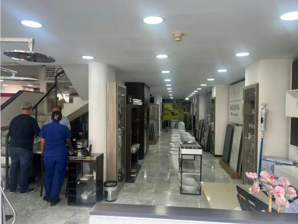 Vendo local 534m2 Chacaito, Av. Casanova 6130 - 2