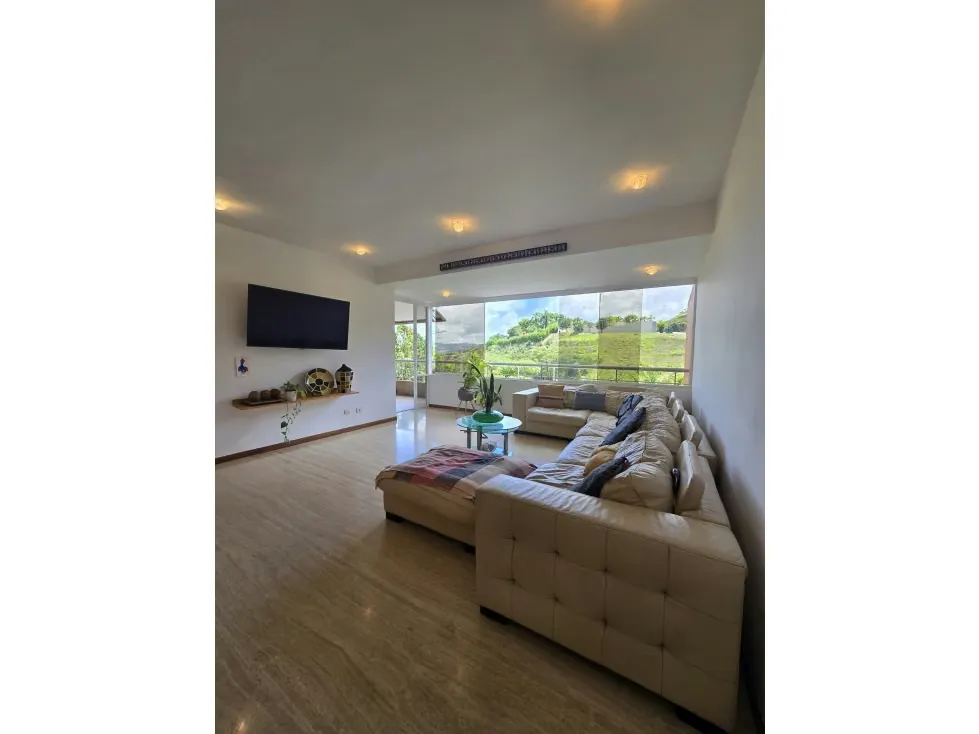 APARTAMENTO EN VENTA 250 M2 - URB MIRADOR DE LOS CAMPITOS - 3