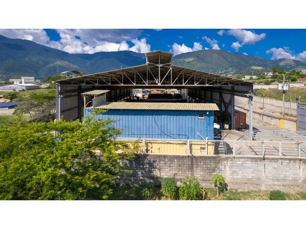 Galpón con fabrica en venta 2500m2 Guatire Anma - 12