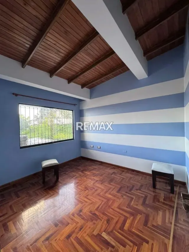Casa. Alquiler. Caneyes - 10