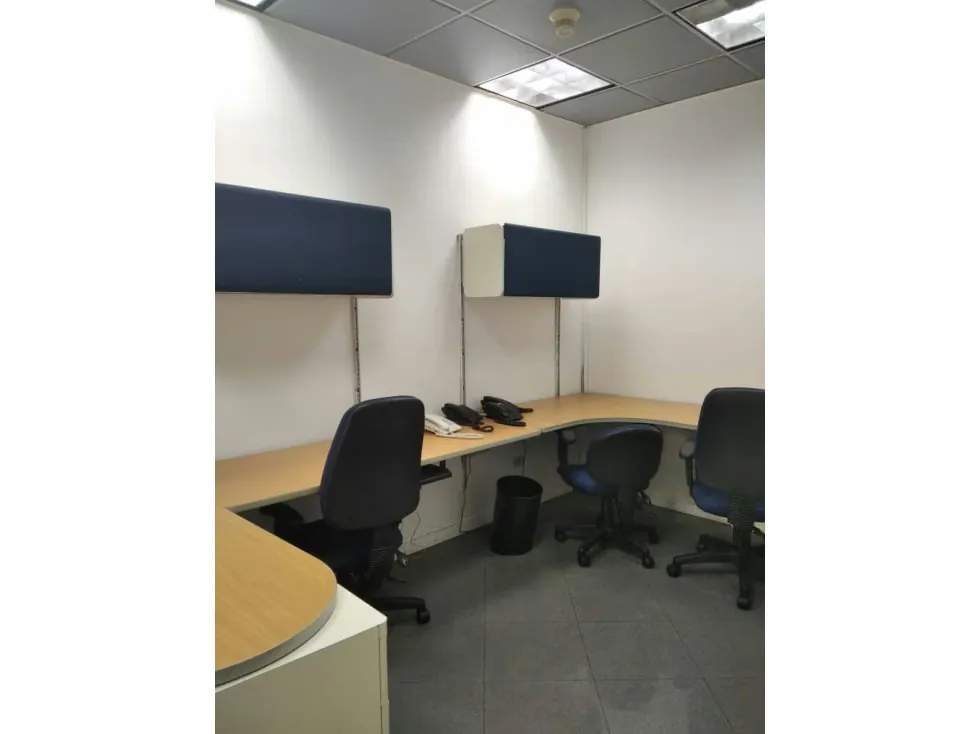 LOCAL EN ALQUILER DE 161 M2 EN PLAZA VENEZUELA (RR) - 11