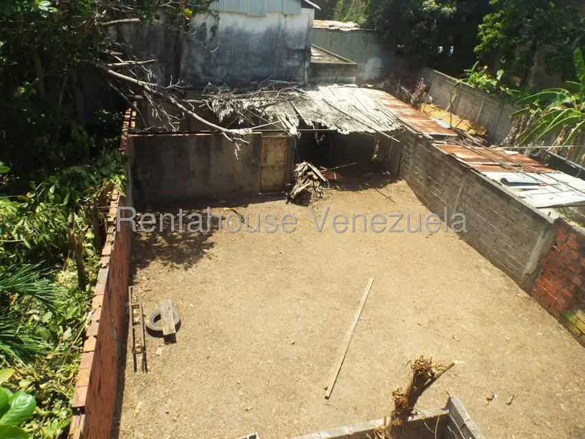 Edificio en Venta en Higuerote, Miranda - 33