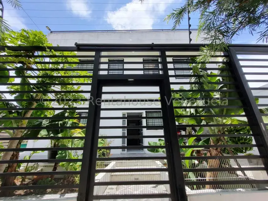 Casa (Duplex) en Venta en La Morenera, Lara - 28