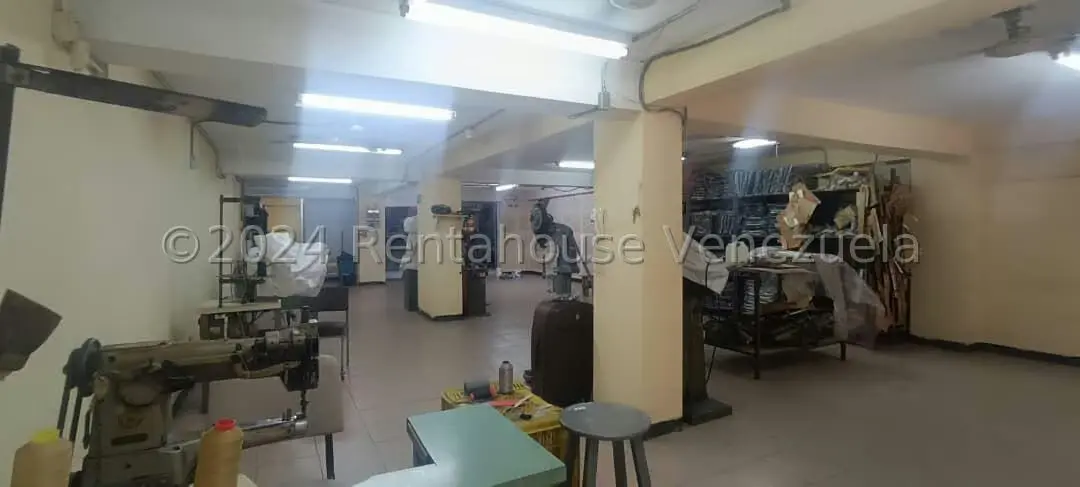 Local Comercial en Venta en Parroquia La Candelaria, Distrito Metropolitano - 17