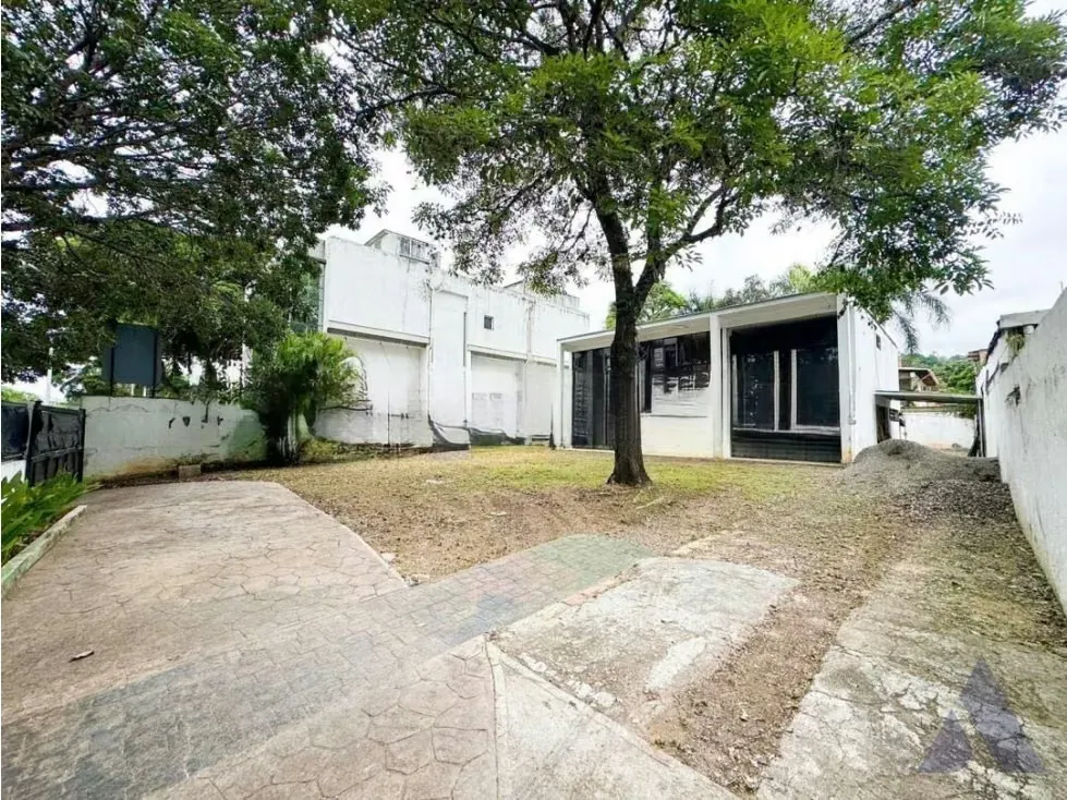 Vendo local/casa-comercial 364m2 Chuao 8531 - 6