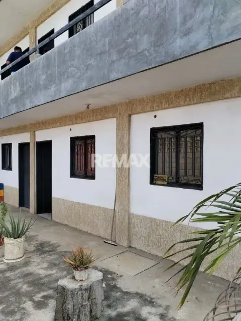Se Vende Casa Comercial a Estrenar de 2 Niveles - 3