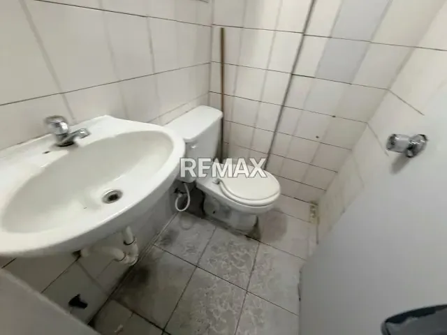 LOCAL COMERCIAL EN ALQUILER LAS DELICIAS - 4