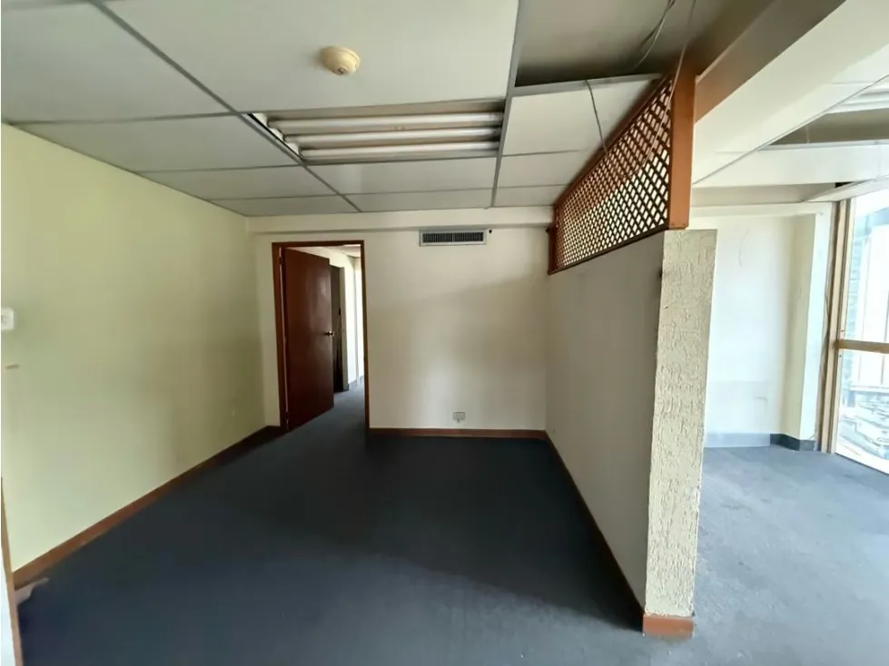 Se vende edificio 3231m2 Bello Monte - 9