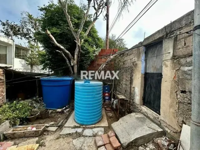 CASA EN VENTA CON LOCAL, EXCELENTE UBICACI´ÓN EN PAMPATAR - ISLA DE MARGARITA - 6