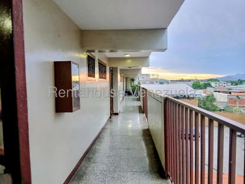 Apartamento (1 Nivel) en Venta en Zona Oeste, Lara - 23