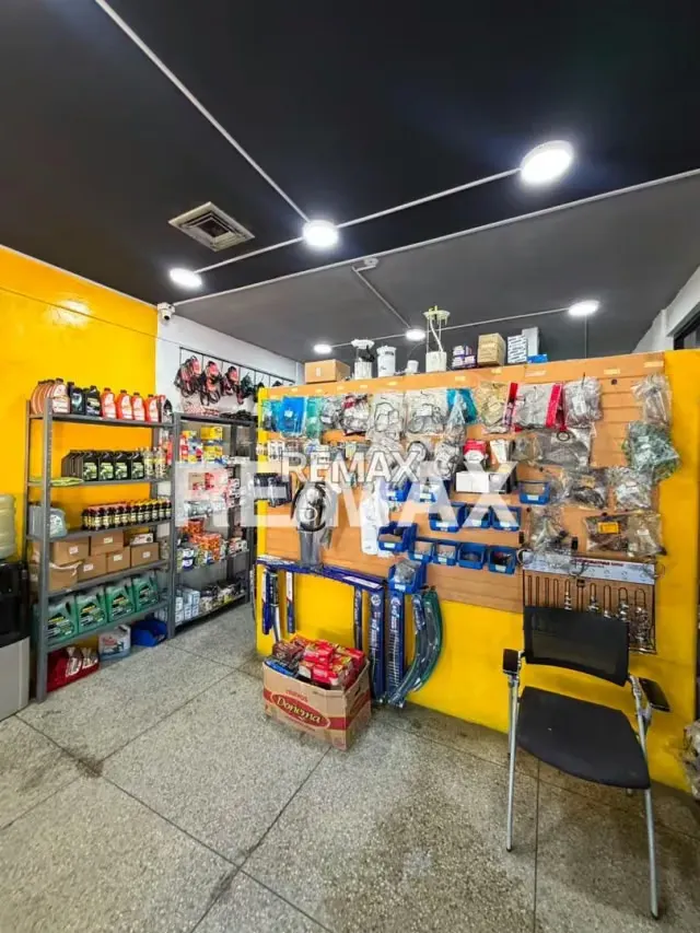 Venta de Punto Comercial, Venta de Repuesto, Ubicado en Sierra Maestra. - 6