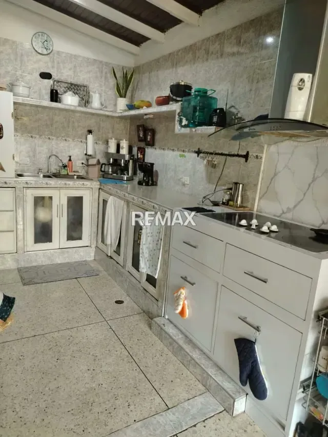 En venta Amplia Casa con Anexo Independiente – Urb. Valle Hondo, Cabudare - 10