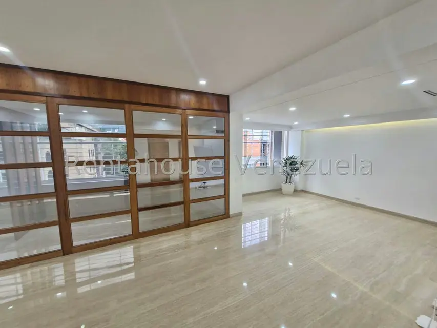 Apartamento (1 Nivel) en Venta en La Castellana, Distrito Metropolitano - 2