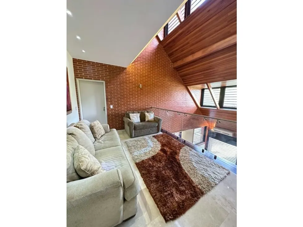 CASA EN VENTA 827 M2 - URB. COLINAS DE TAMANACO - 6