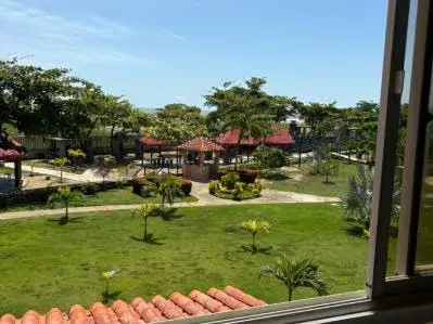 VENDO BONITO APARTAMENTO EN HIGUEROTE - 2