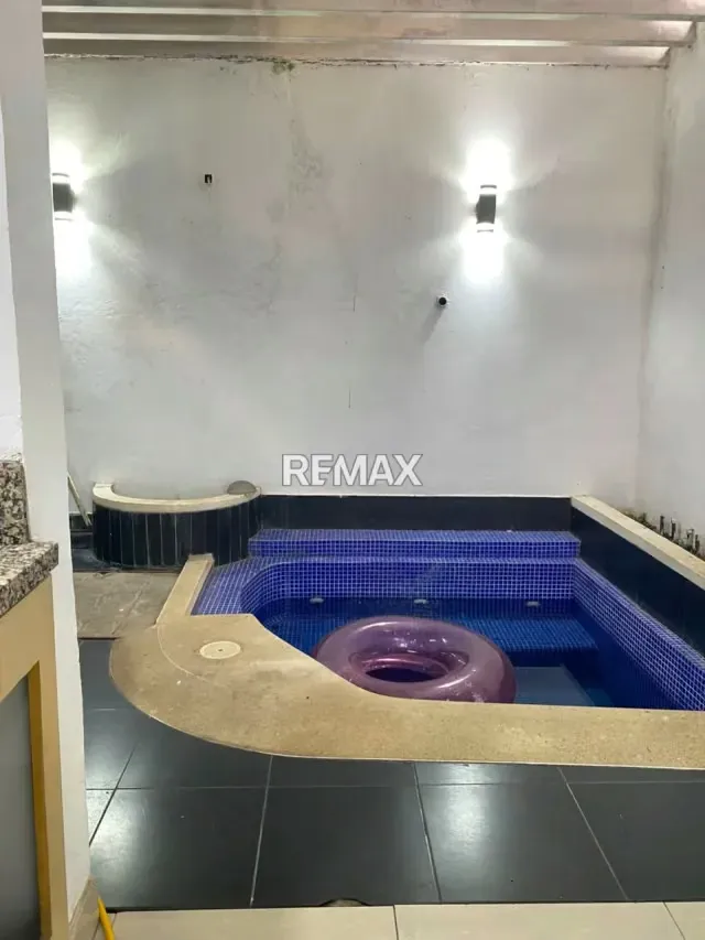 En venta casa ubicada en la Castellana urb los cedros 1. - 14