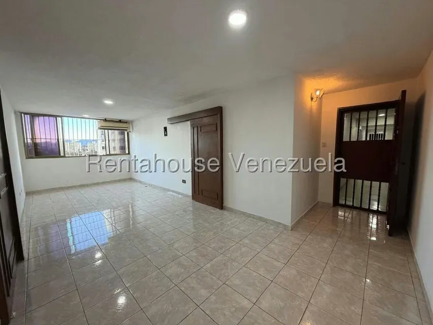 Apartamento (1 Nivel) en Venta en Club Hipico Las Trinitarias, Lara - 11