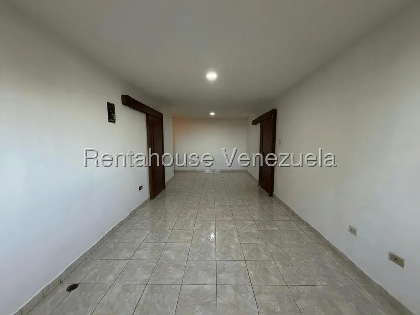 Apartamento (1 Nivel) en Venta en Club Hipico Las Trinitarias, Lara - 3