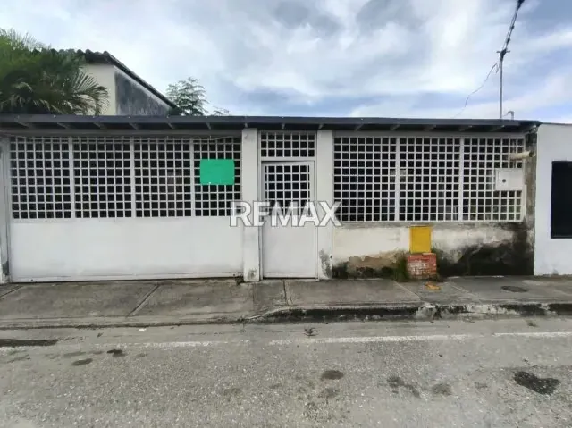 Venta de Casa en Conjunto Residencial Iris-Rosa, Los Pinos - Cabudare