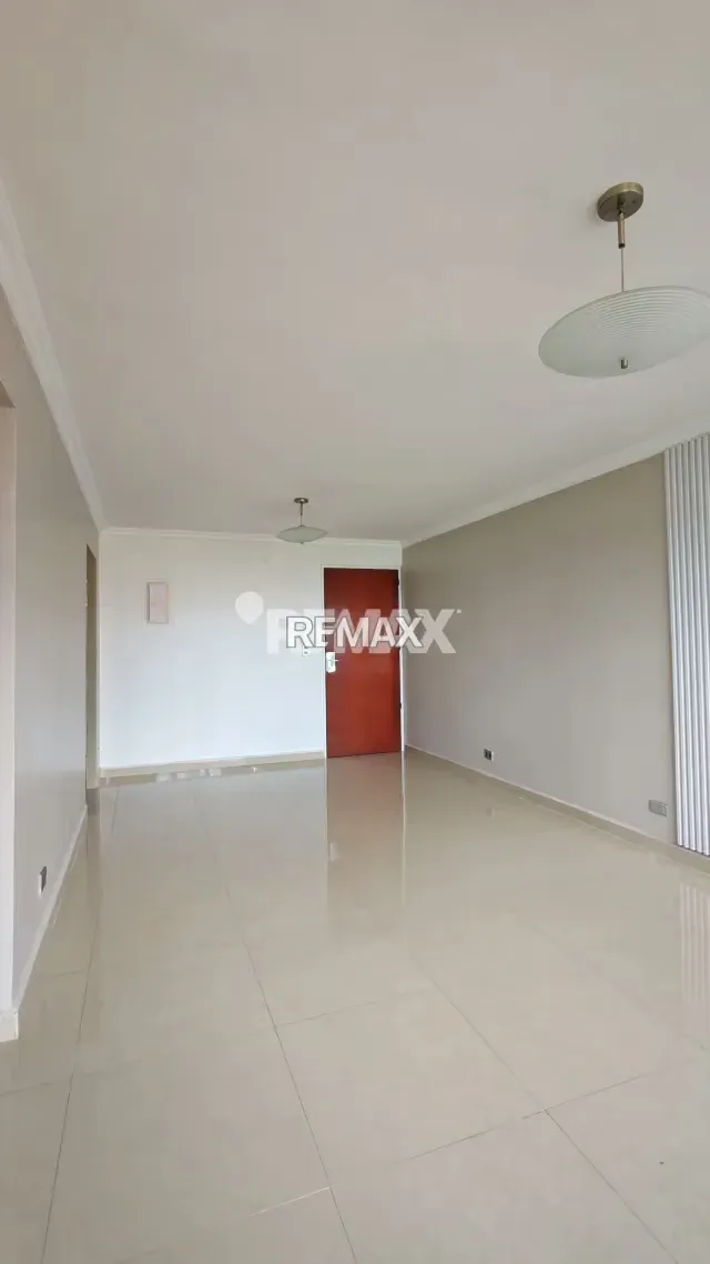 SE ALQUILA APARTAMENTO EN JUANICO - 4