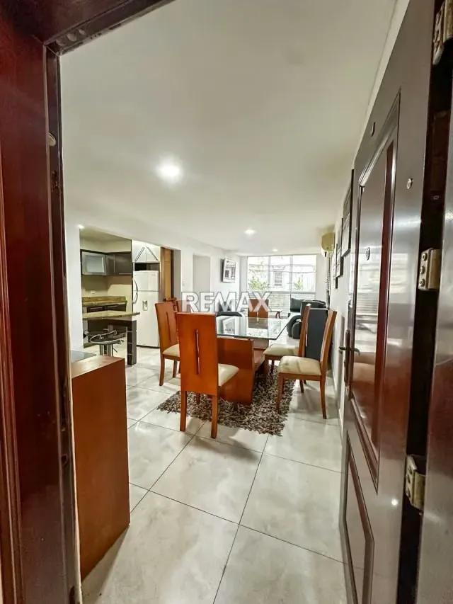 En Venta Apartamento en Residencias Alcazar - 2