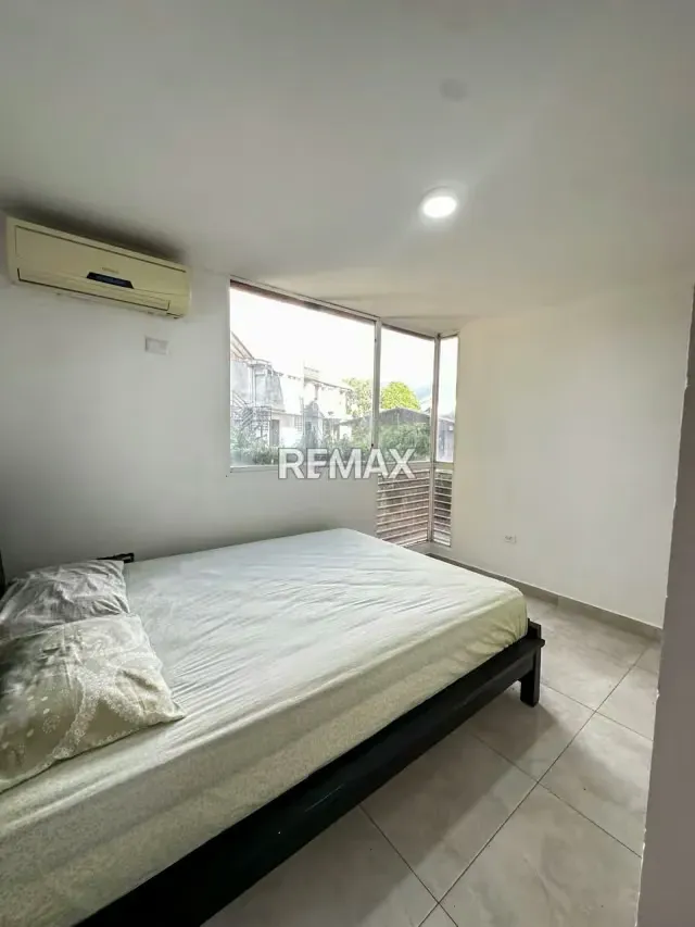 En Venta Apartamento en Residencias Alcazar - 3