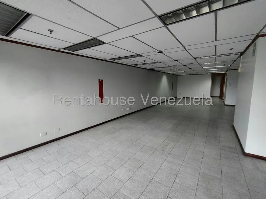 Oficina en Alquiler en Plaza Venezuela, Distrito Metropolitano - 22