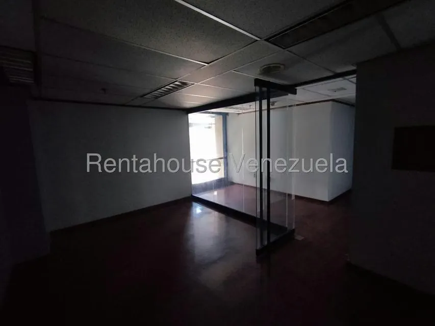 Oficina en Alquiler en Plaza Venezuela, Distrito Metropolitano - 6