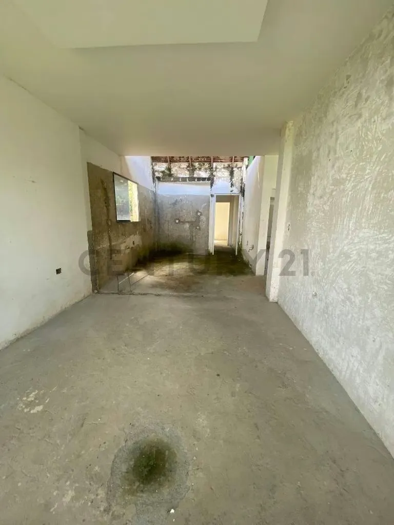 Se vende Terreno en Caicaguana, El Hatillo con Casa quinta en obra gris - 15