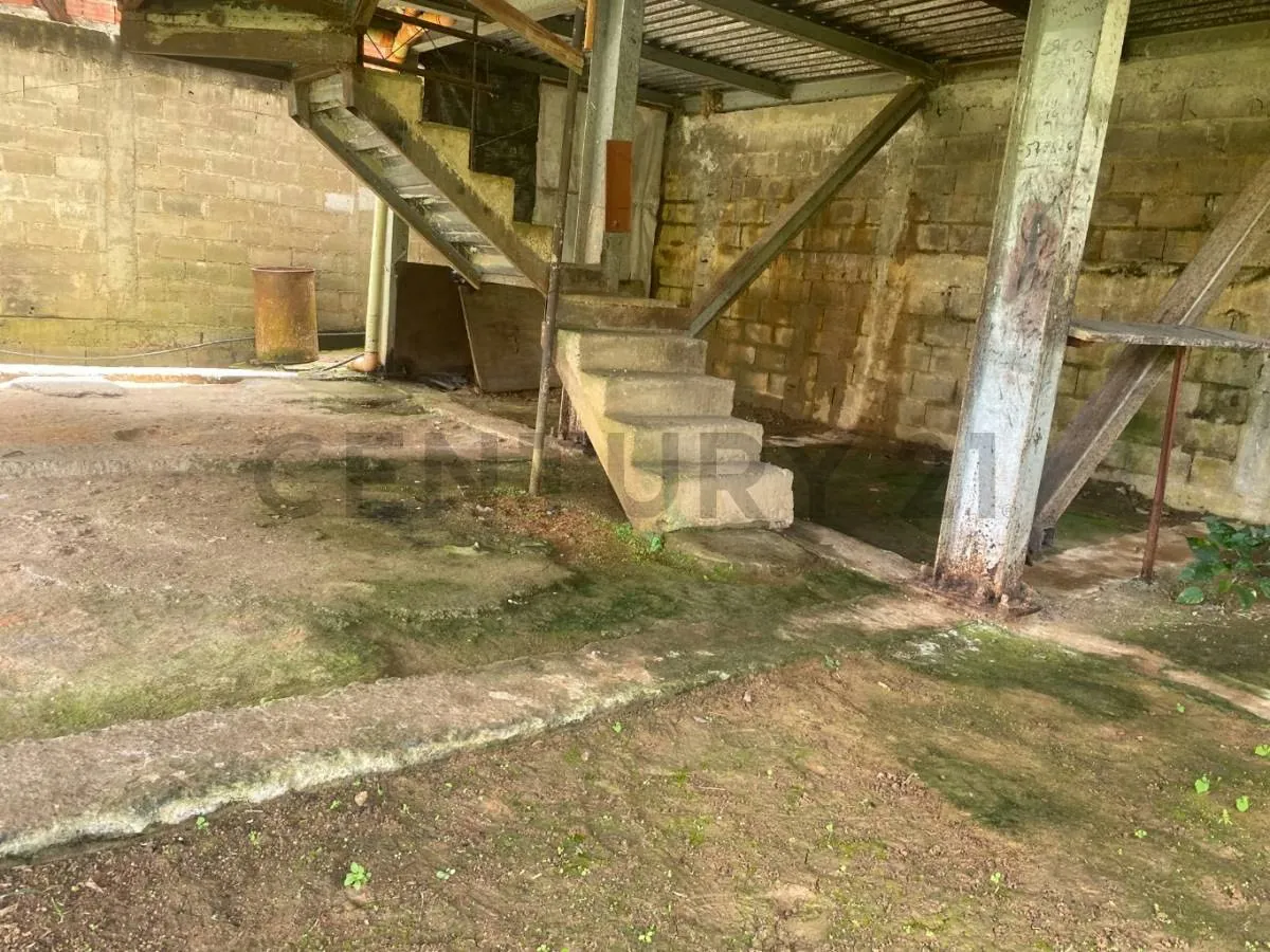 Se vende Terreno en Caicaguana, El Hatillo con Casa quinta en obra gris - 60