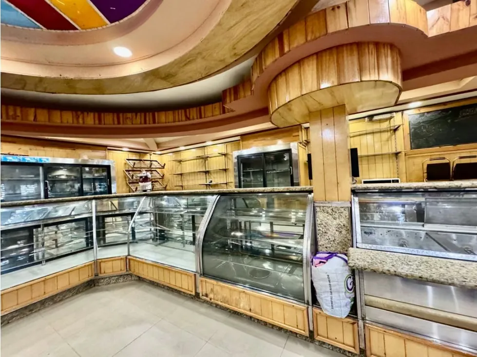 Se vende edificio comercial 1.606m2 La Guaira - 7