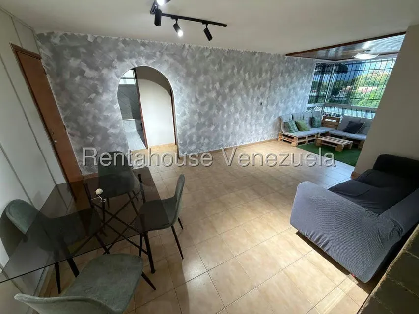 Apartamento (1 Nivel) en Alquiler en El Cafetal, Distrito Metropolitano - 4