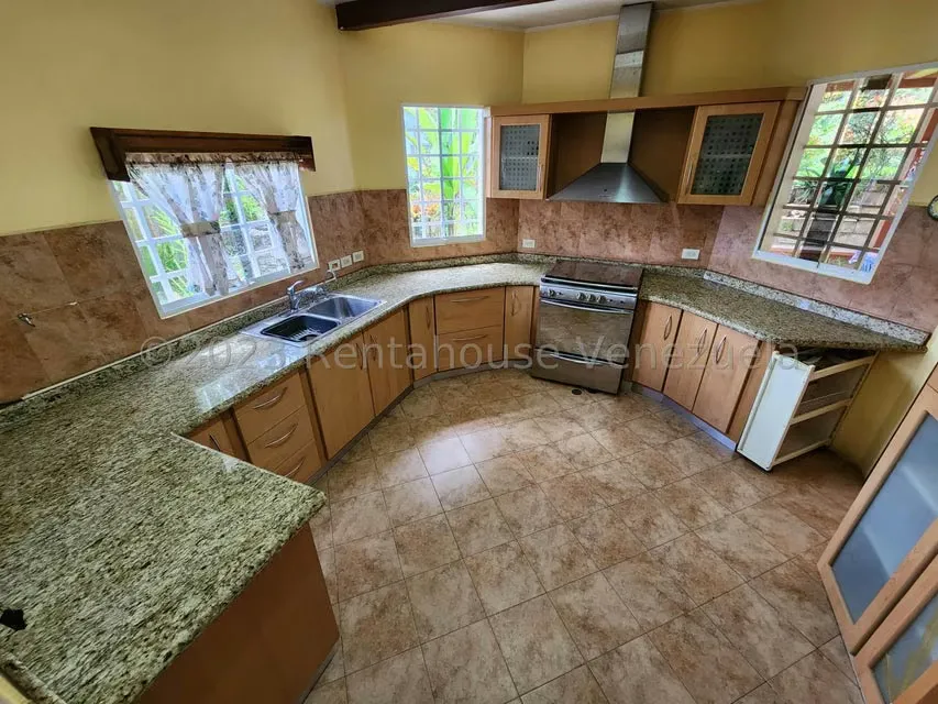 Casa (Duplex) en Venta en Colinas de Carrizal, Miranda - 8