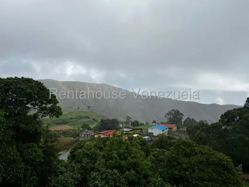 Casa (Multipes Niveles) en Venta en El Junquito, Distrito Metropolitano - 9