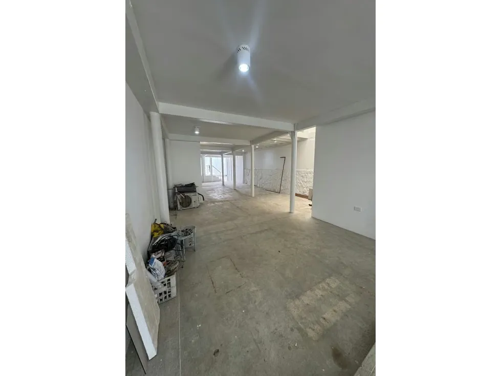 Alquiler de Casa Comercial en el Hatillo 158147AB 179m2/2B/2PE - 3