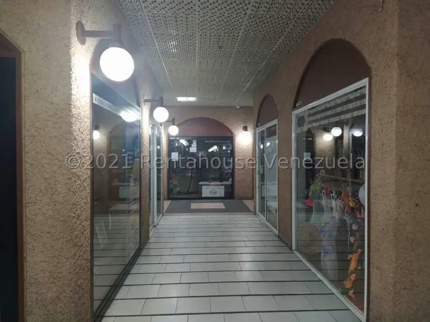 Local Comercial en Venta en Prados del Este, Distrito Metropolitano - 11